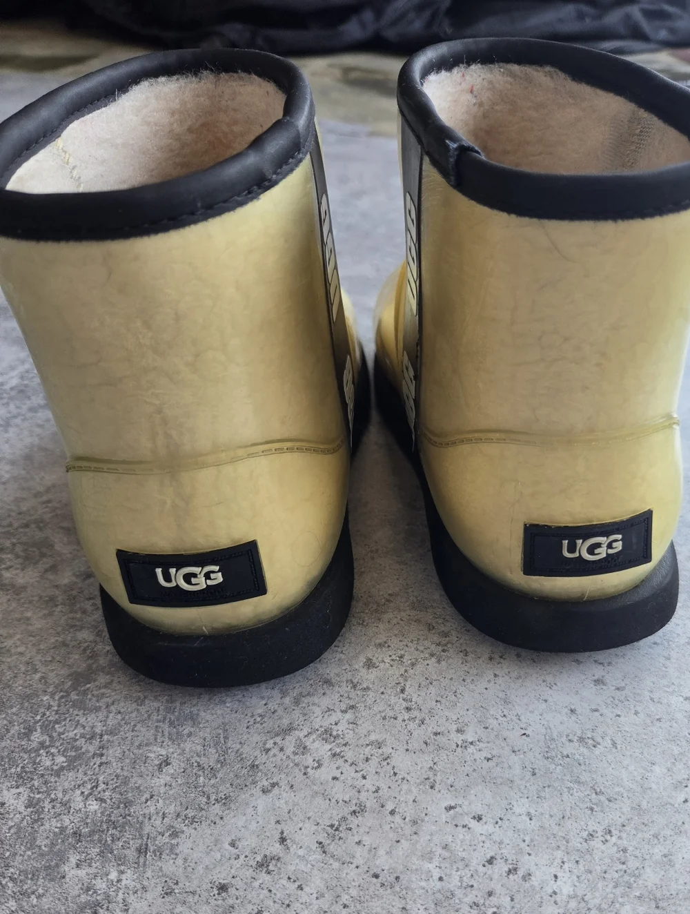 UGG Mini Ankle Rain Boots Size 4